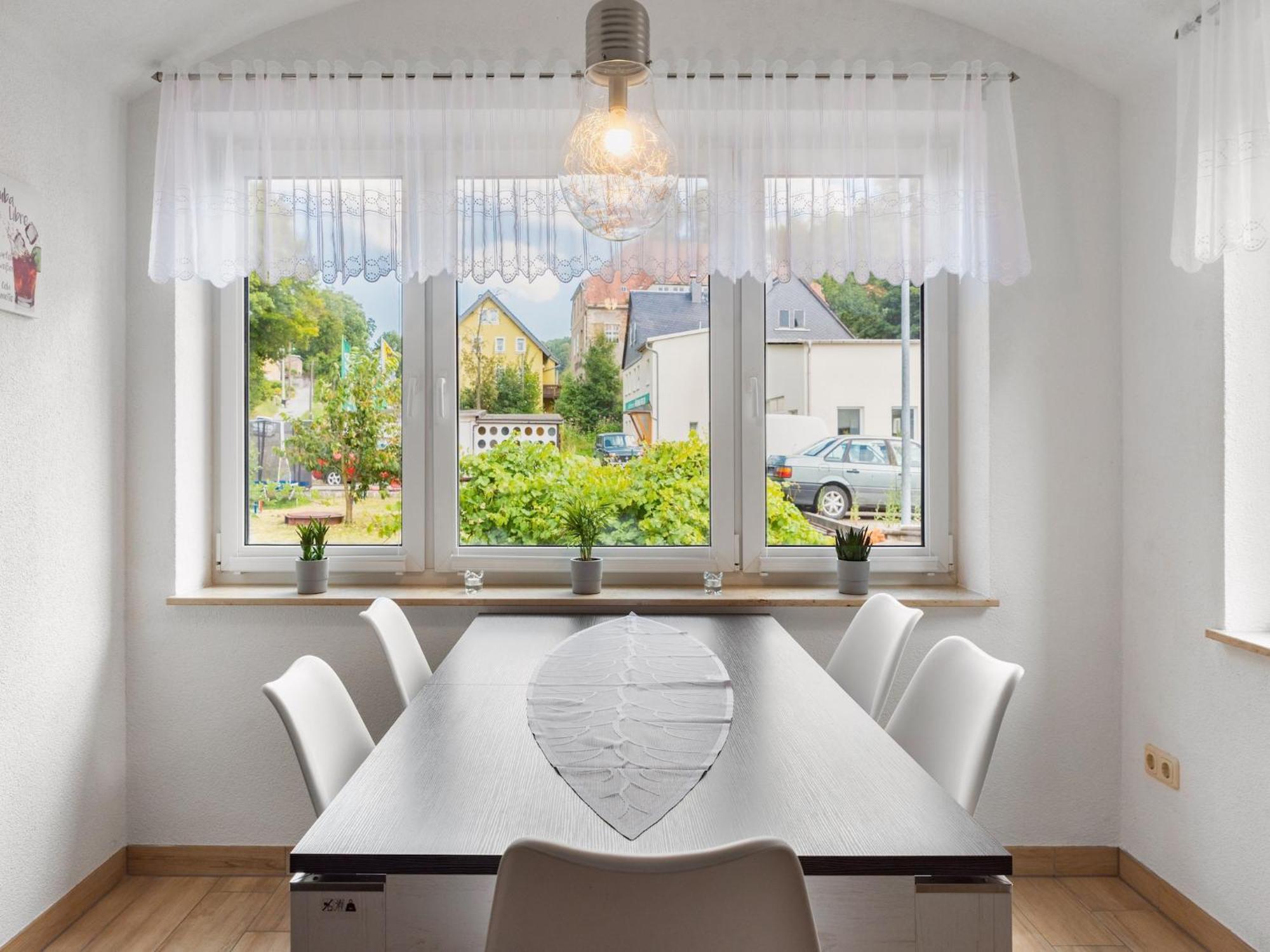 Modern Apartment In Sebnitz With A Terrace In Sebnitz Buitenkant foto