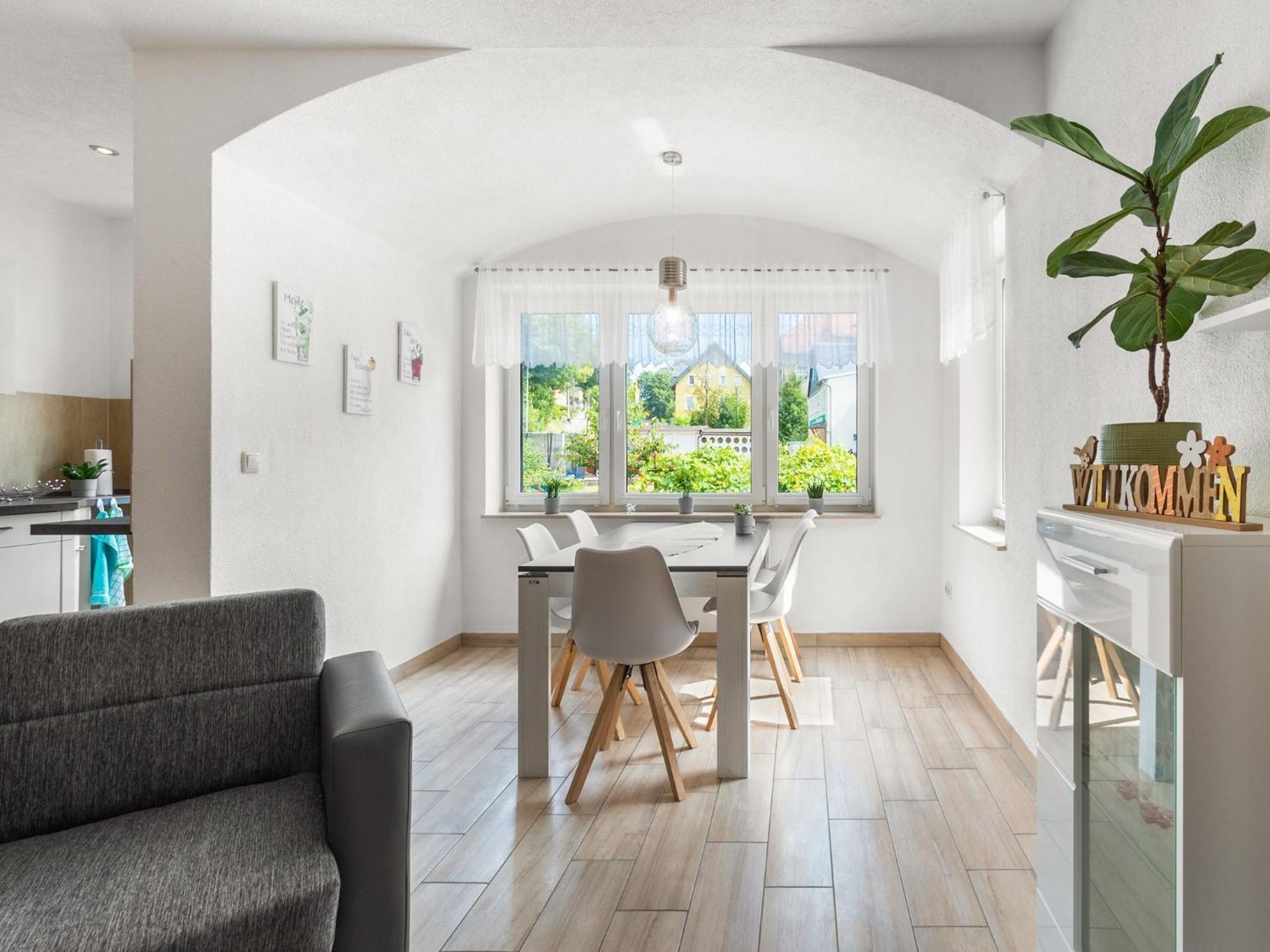 Modern Apartment In Sebnitz With A Terrace In Sebnitz Buitenkant foto