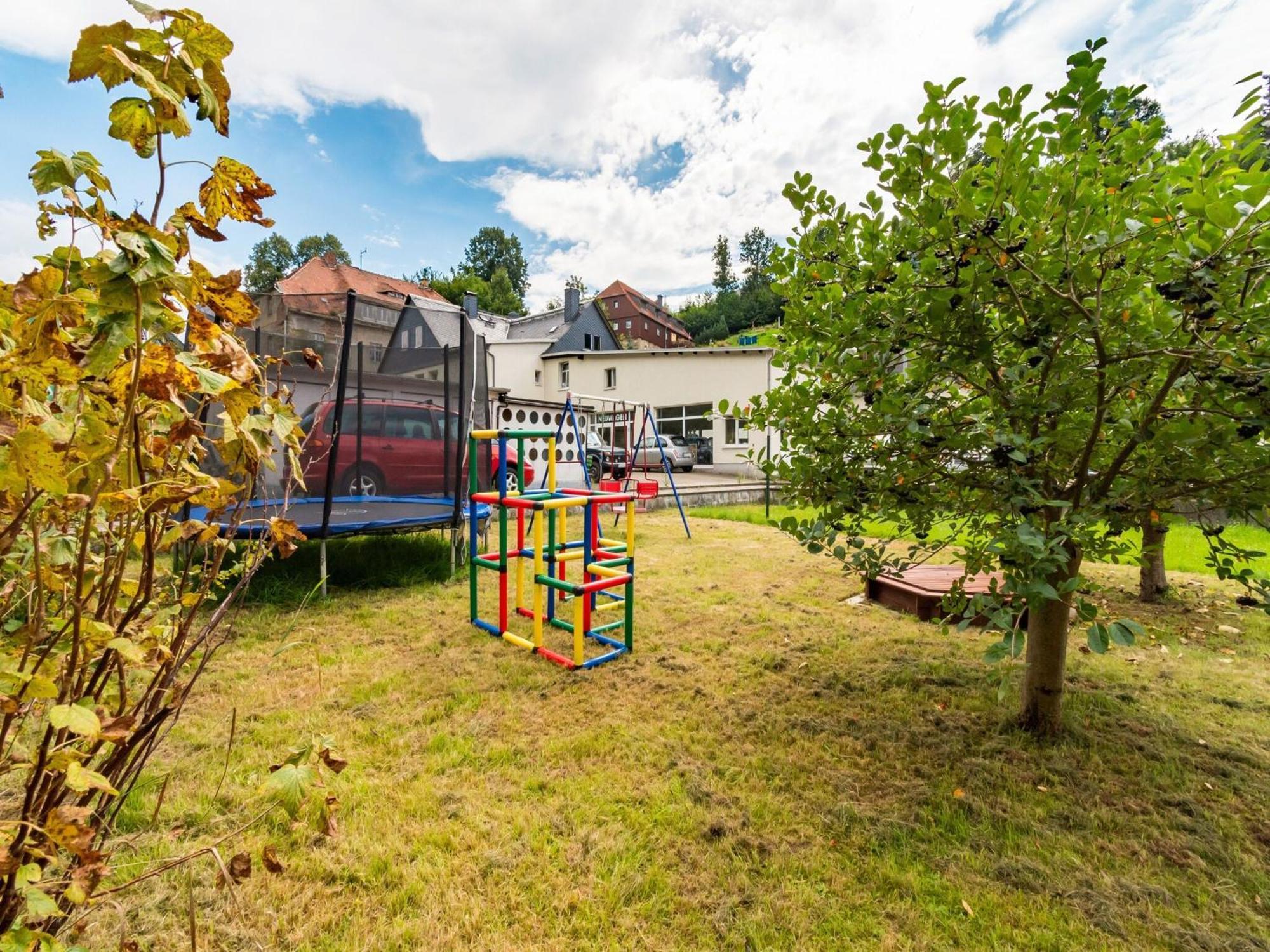 Modern Apartment In Sebnitz With A Terrace In Sebnitz Buitenkant foto